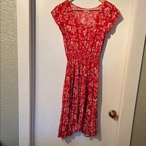 Elegant Red Floral Midi Dress